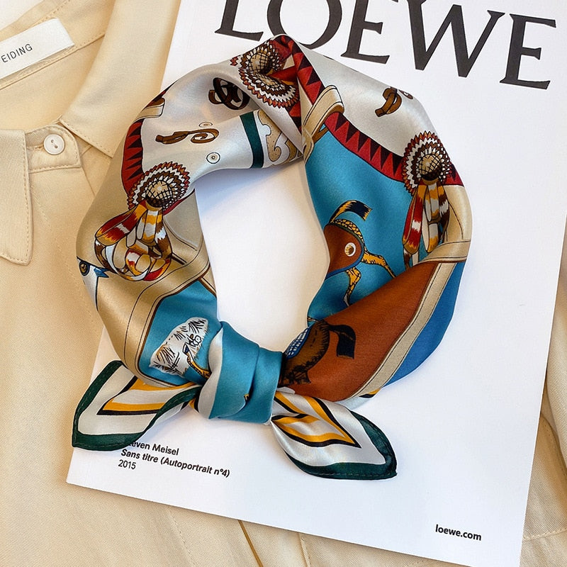 Carré 100% Soie Chic Femme