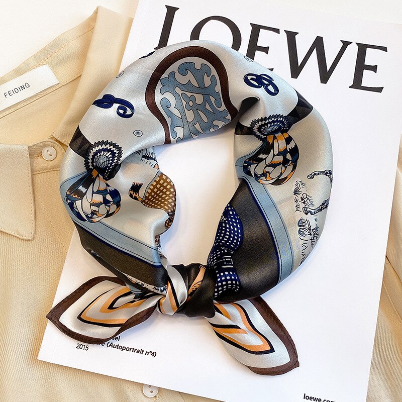 Carré 100% Soie Chic Femme