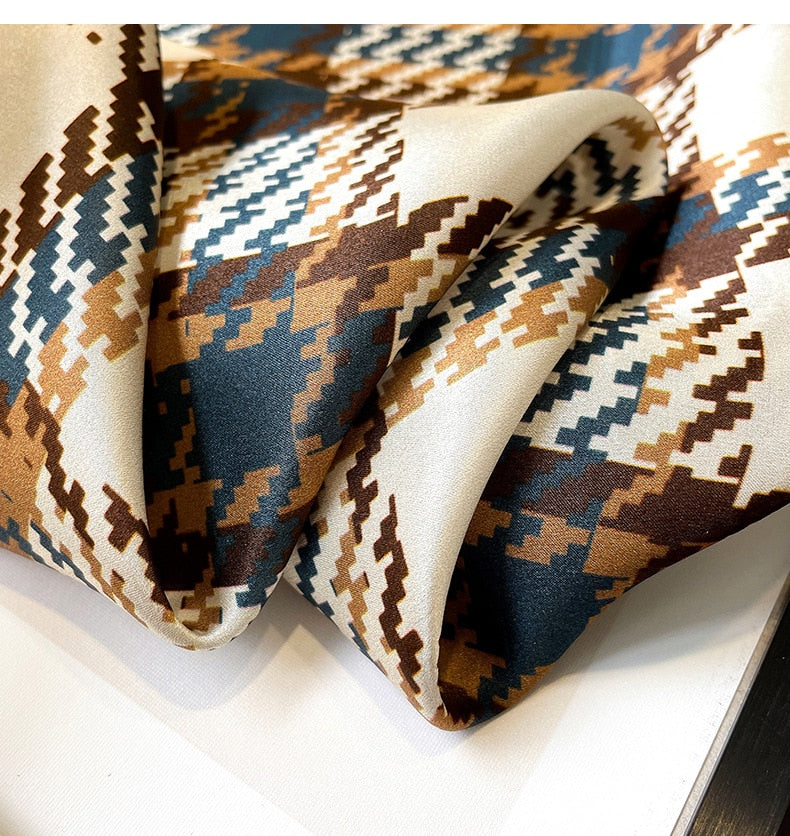 Carré 100% Soie Chic Femme