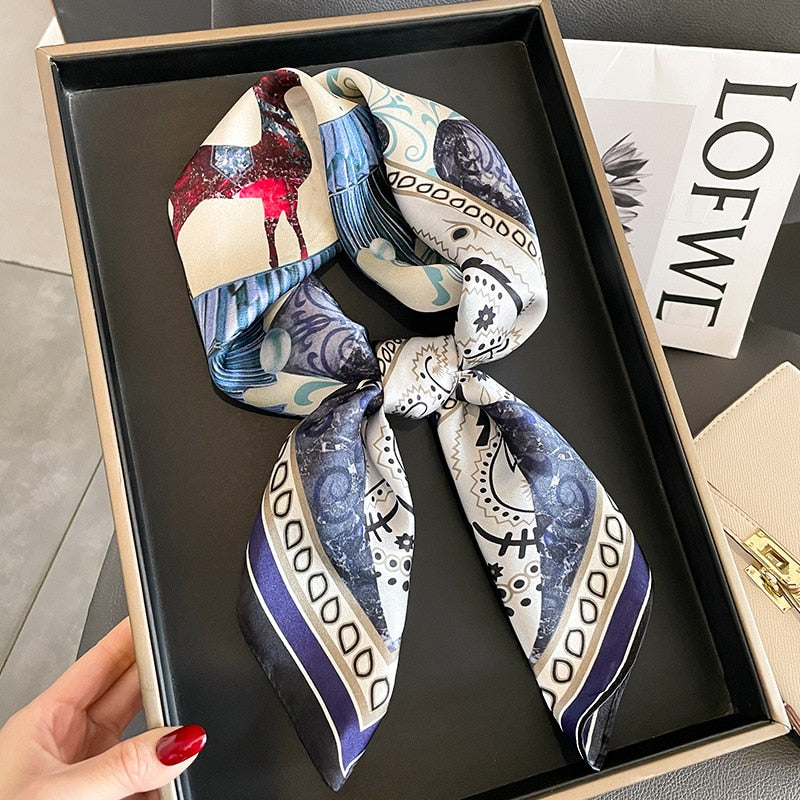 Carré 100% Soie Chic Femme