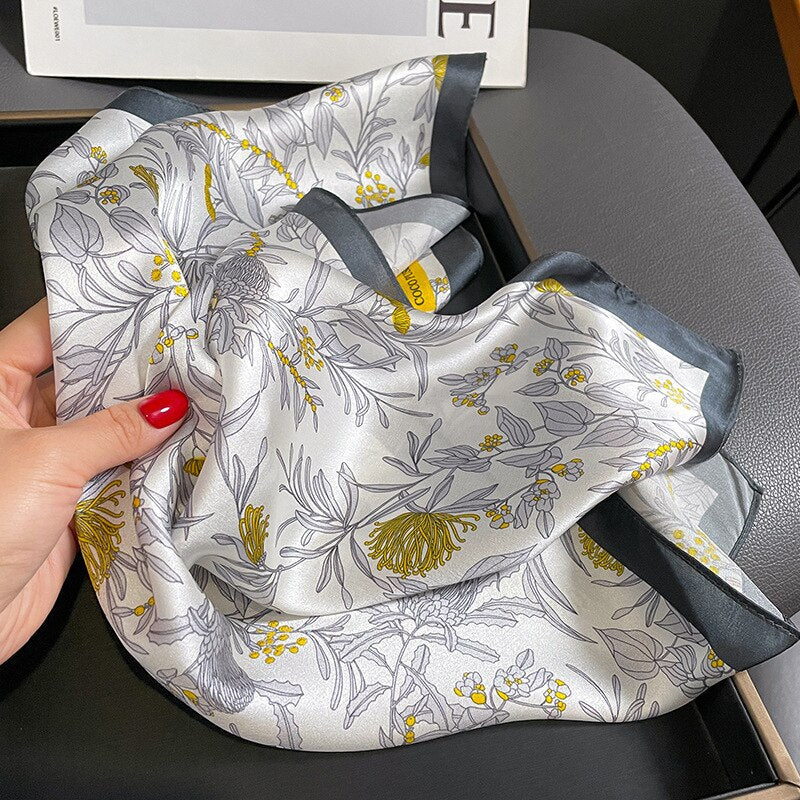 Carré 100% Soie Blanc Femme