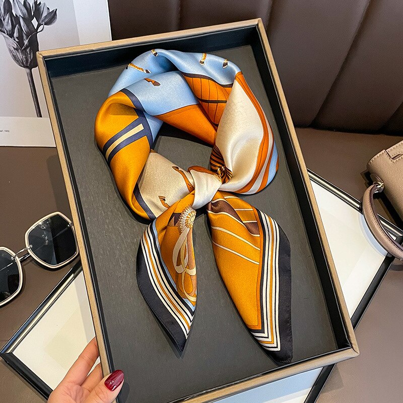 Carré 100% Soie Chic Femme