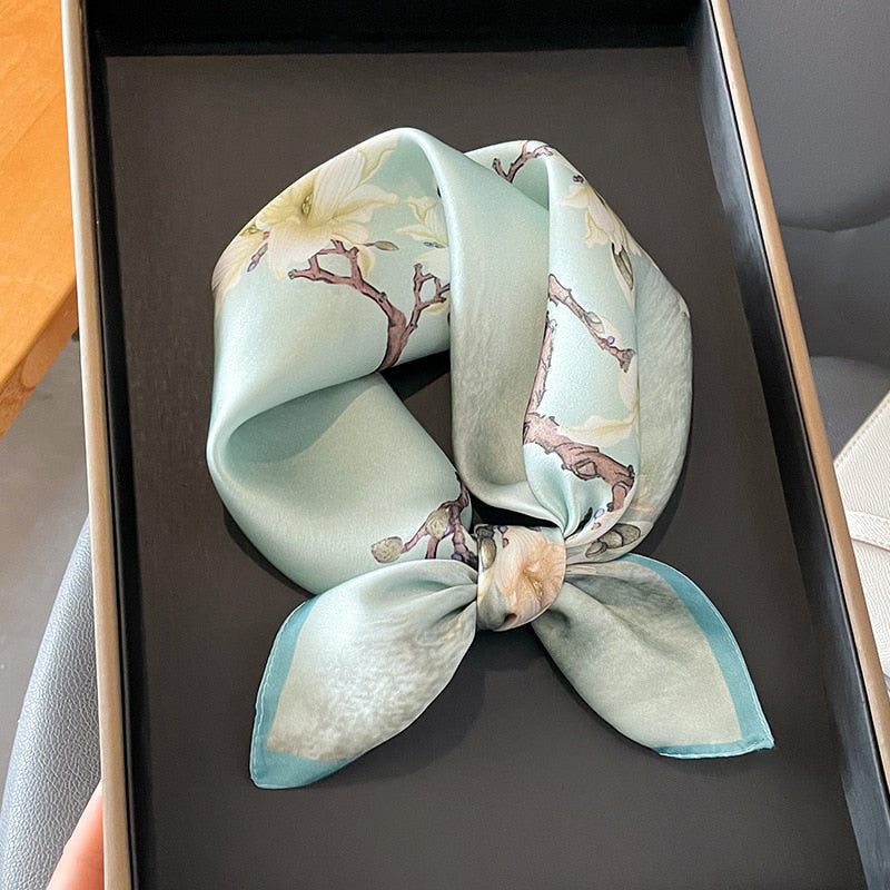 Carré 100% Soie Chic Femme