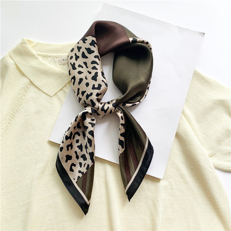 Carré 100% Soie Foulard Chic