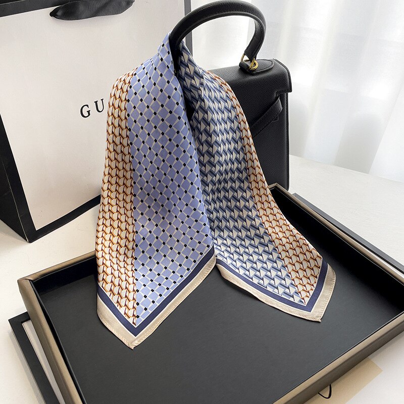 Carré 100% Soie Chic Femme