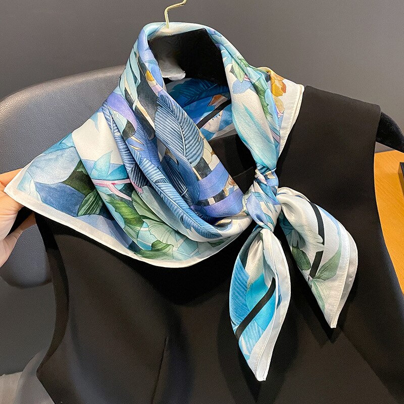 Carré 100% Soie Décoration Fleur Bleu Femme