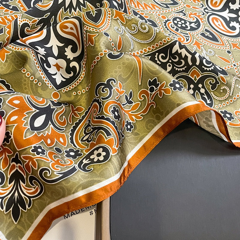 Carré 100% Soie Décoration Chic Femme