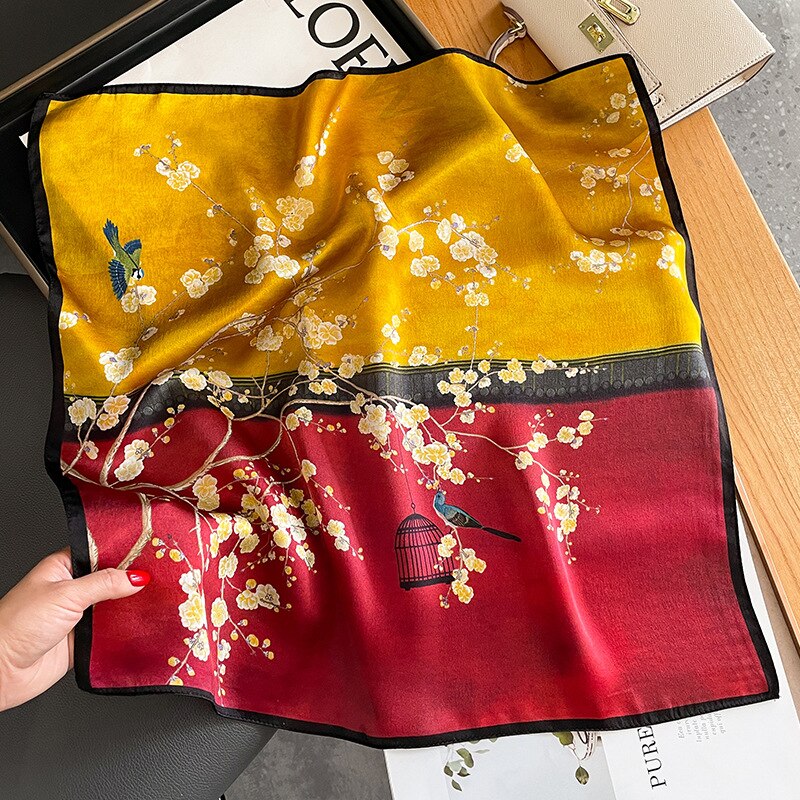 Carré 100% Soie Classique Femme