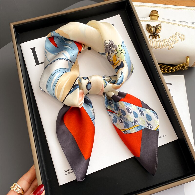 Carré 100% Soie Femme Chic Motif Fleur