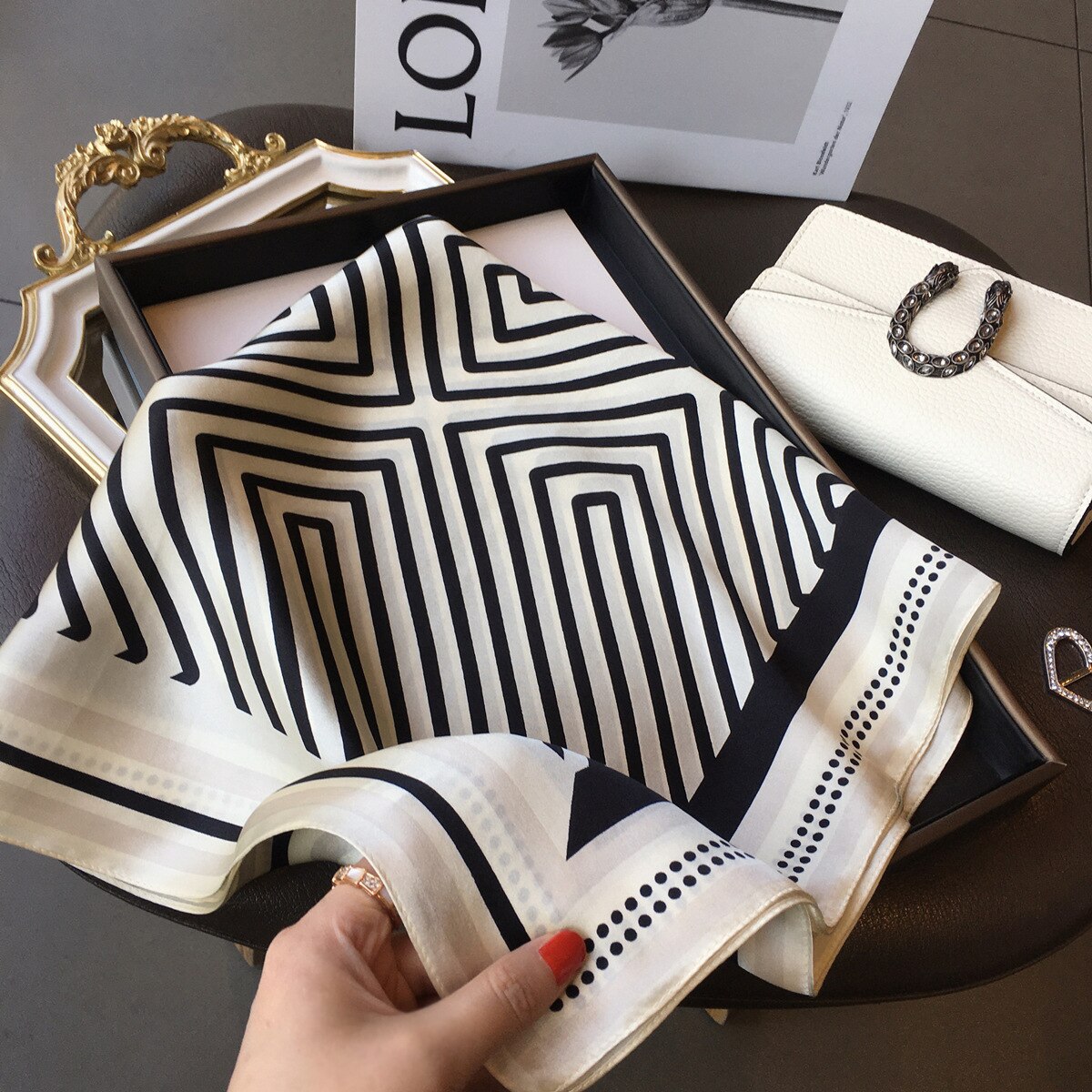 Carré 100% Soie Original Femme