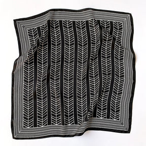 Carré 100% Soie Décoration Moderne Femme