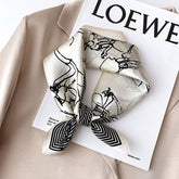 Carré 100% Soie Classique Femme