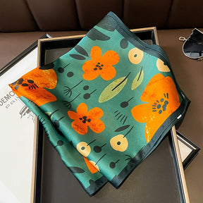 Carré 100% Soie Fleur Artistique Femme