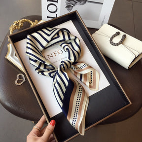 Carré 100% Soie Original Femme