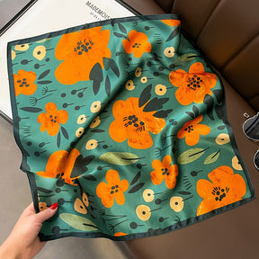 Carré 100% Soie Fleur Artistique Femme