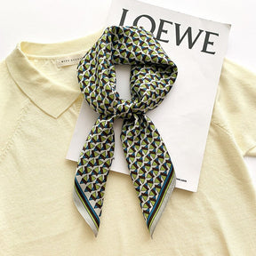 Carré 100% Soie Unique Femme