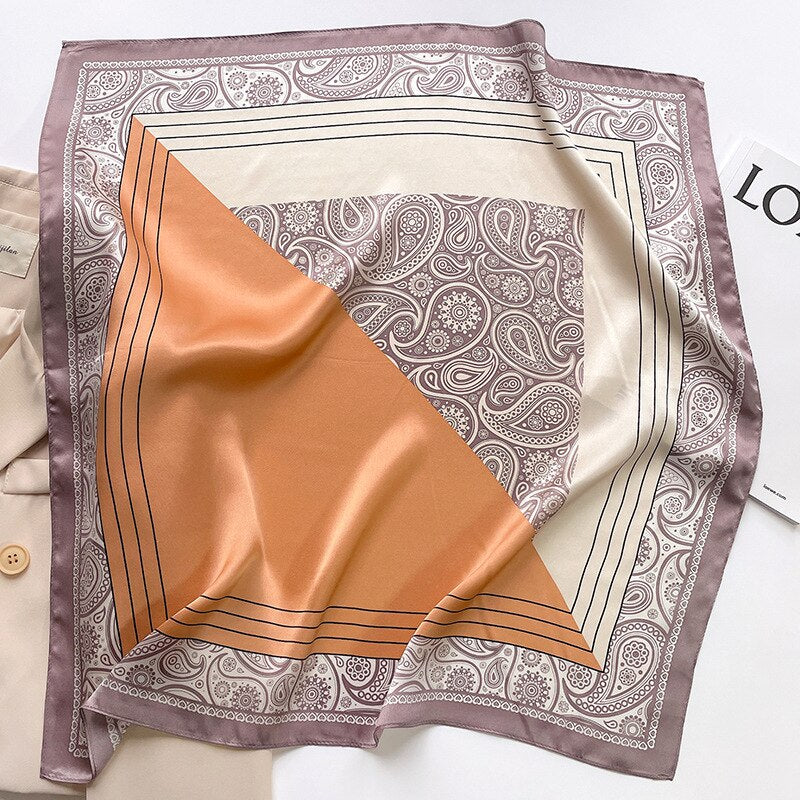 Carré 100% Soie Sophistiqué Femme