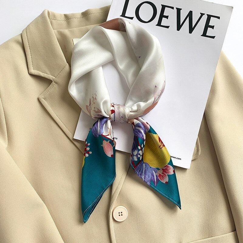 Carré 100% Soie Chic Femme