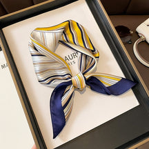 Carré 100% Soie Chic et Moderne Femme