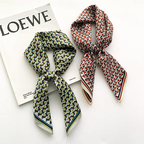 Carré 100% Soie Unique Femme