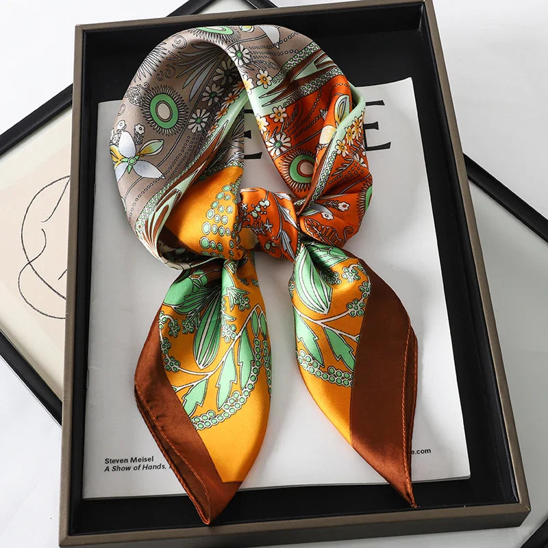 Foulard Carré Élégant